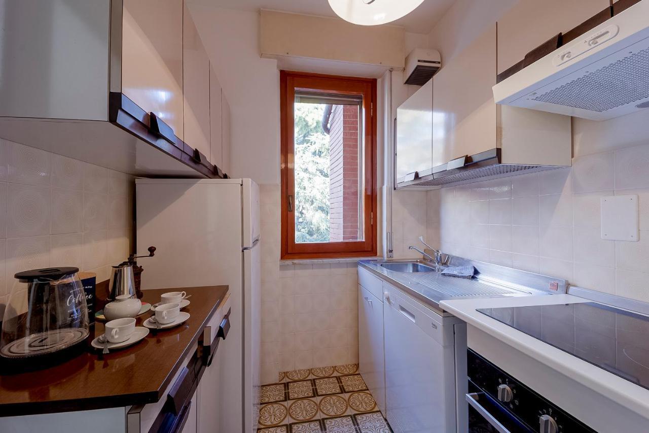 Portosole Attic - With Terrace And Private Parking Apartment Sanremo Ngoại thất bức ảnh