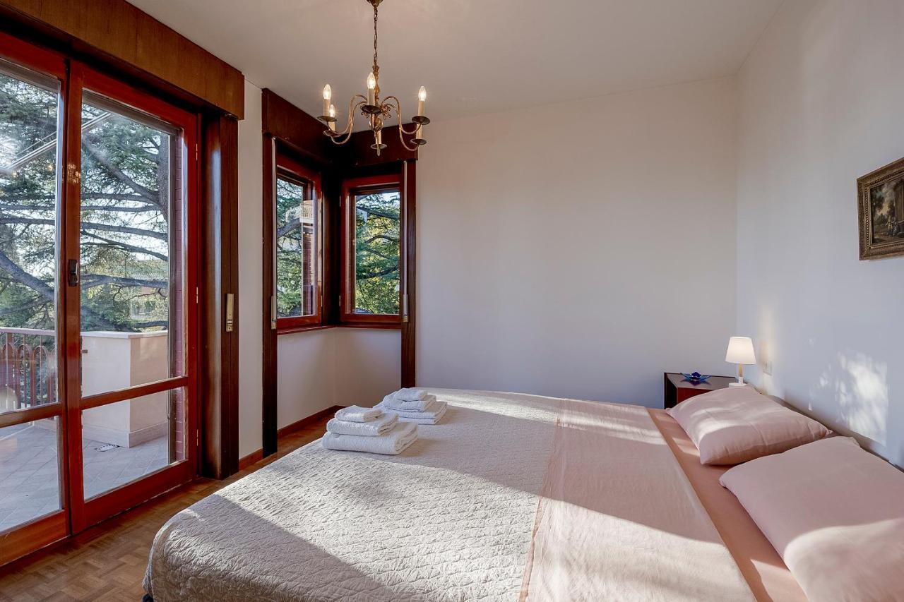 Portosole Attic - With Terrace And Private Parking Apartment Sanremo Ngoại thất bức ảnh
